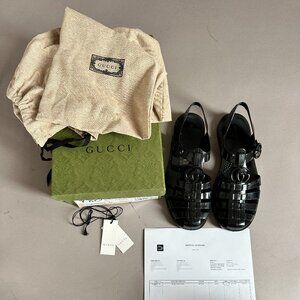 Gucci Shiny Rubber Double G Buckle Strap Sandals Black size 38 euro (7.5 US)